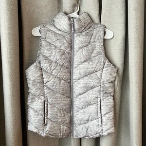 NWT Gray SO Puffer Vest Juniors size Small
